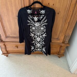 Johnny Was Black and White Embroidered Women's Top